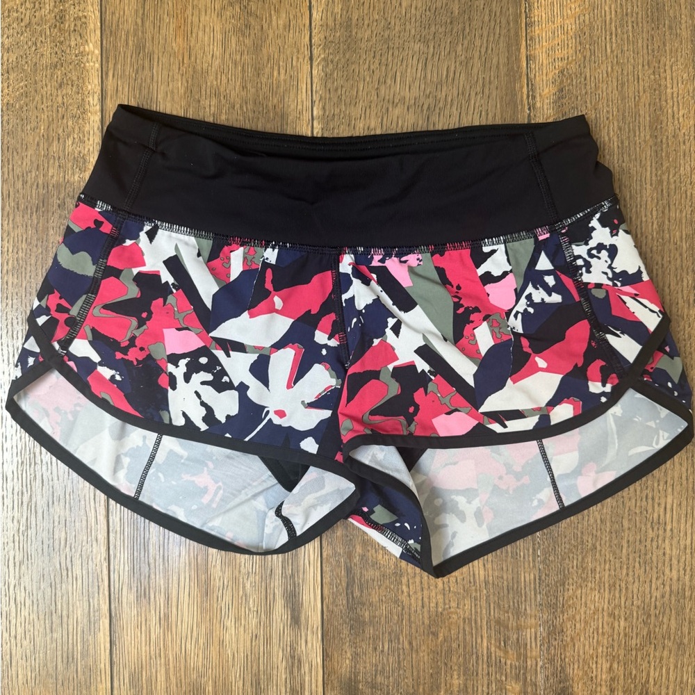 Lululemon size 4 low 2.5 rise shorts 2.5